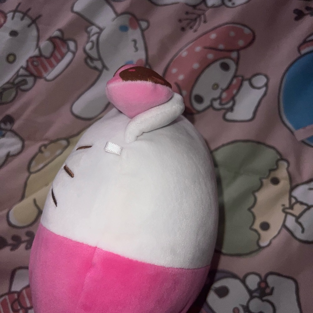 Hello kitty squishmallow - Picture 4 of 10